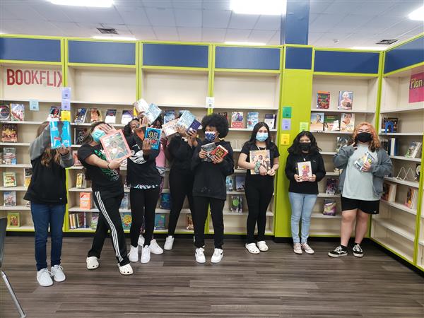 We love big books and we cannot lie!